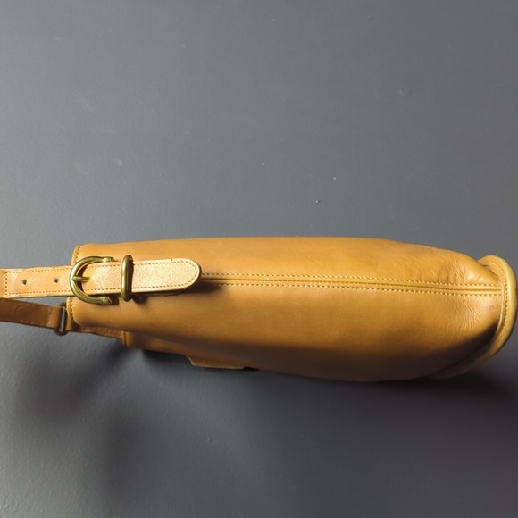 Vintage Coach Equestrian Bucket Bag - Picture 3 of 8